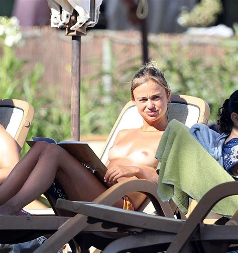 Prince Harry S Cousin Lady Amelia Windsor Topless In Ibiza Scandal Planet