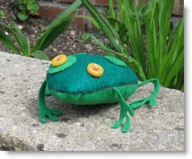 cute felt frog pictorial tutorial felting
