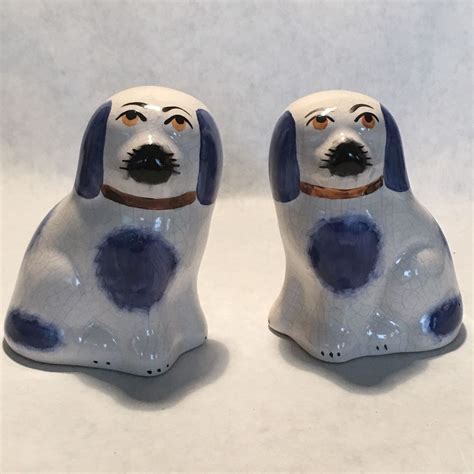 pair vintage kent staffordshire ware england dogs  tall blue white ebay  love