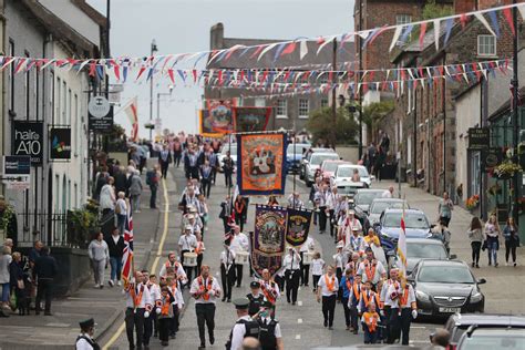 thousands    streets  twelfth  july parades pass  peacefully