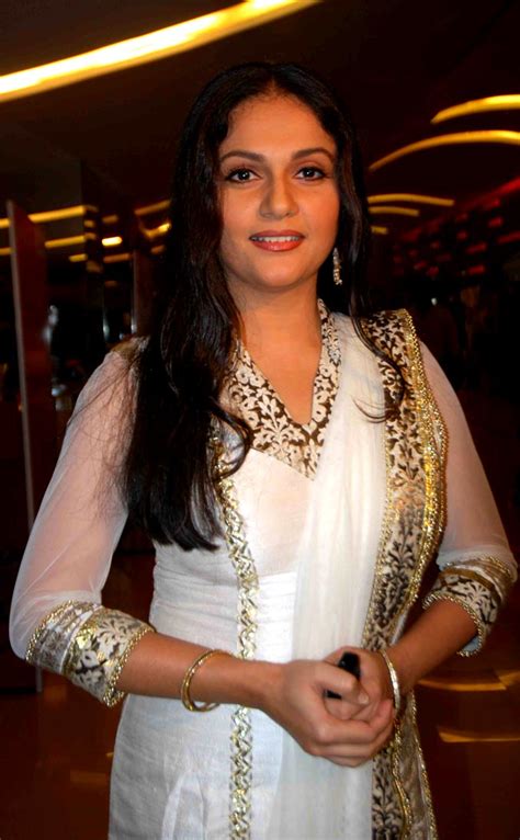 Desi Hot Indians Actress Photos Gracy Singh Hot Photos