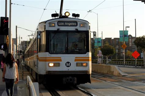 metro  explore  blue  express   ways  speed  service curbed la