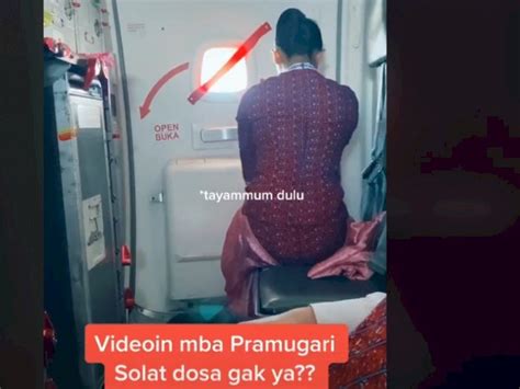 Viral Pramugari Salat Di Dalam Pesawat Netizen Nangis Indozone Id