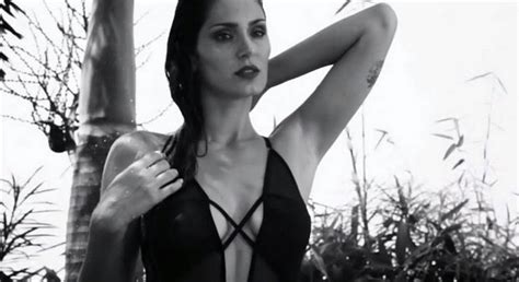 bruna abdullah hot photoshoot for fhm filmy trend