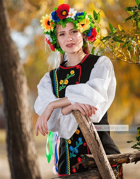 ukrainian folk costume akulina traditional women