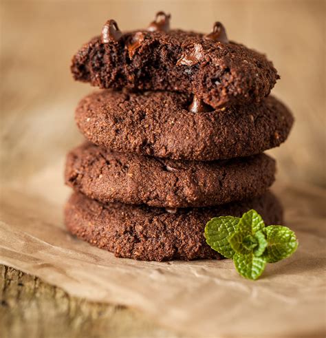 hl bakeshop s vegan double chocolate mint cookies