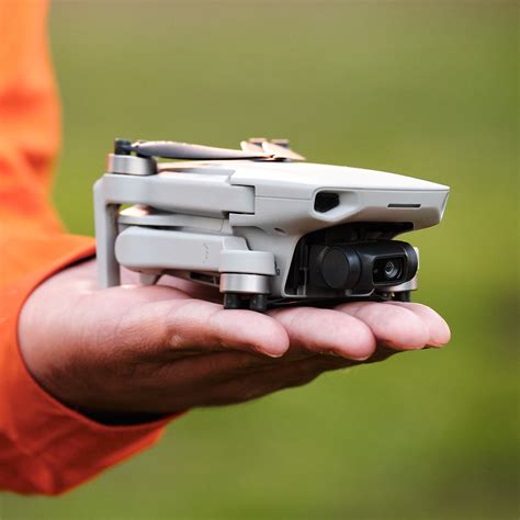 dji mini  review   drone    verge