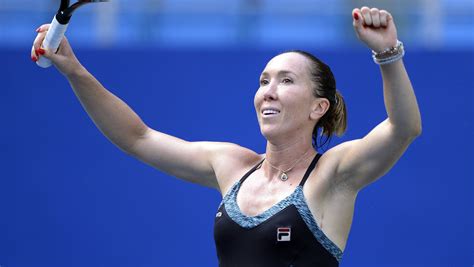 Jelena Jankovic Wins Guangzhou International Title Over Denisa Allertova