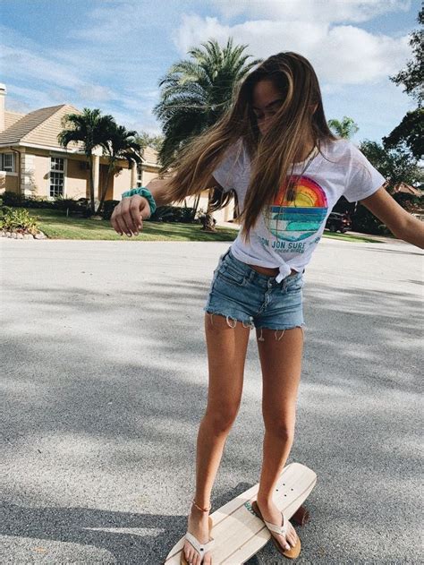 Pin By Emily C On Vibe Skater Girls Summer Outfits Summer Aesthetic