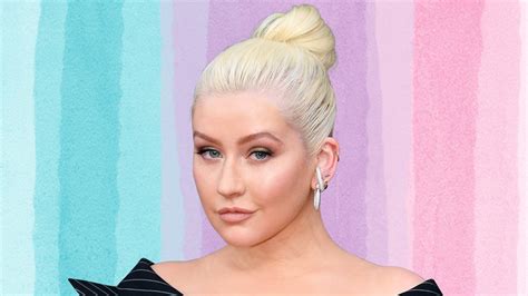 christina aguilera takes glamour s big questions survey