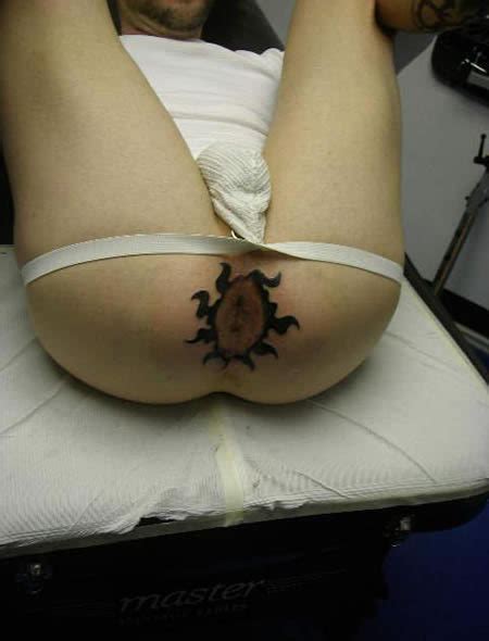 male anus tattoo