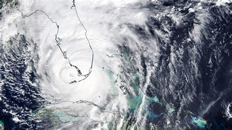 florida hurricane records  deadliest costliest  intense
