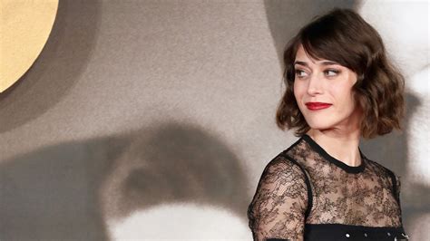 ‘masters Of Sex’ Star Lizzy Caplan To Play Twins In