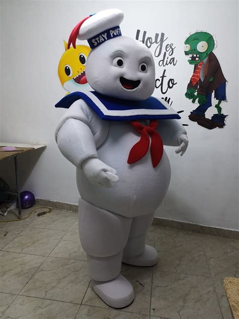 Check Out This Incredible Stay Puft Marshmallow Man Costume