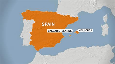 mallorca urges tourists   home  travel chaos spain news al jazeera