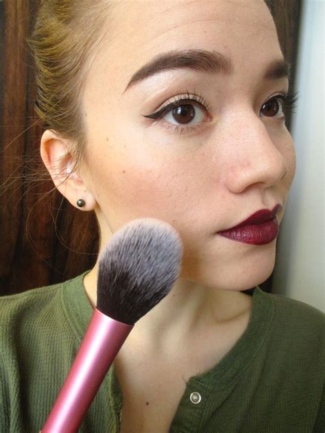 Wondering How To Pull Off Dark Lipstick These 7 Simple Steps Will Have