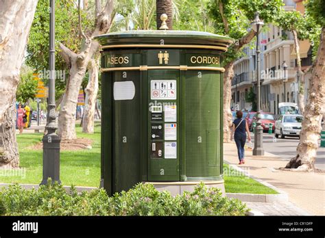 Public Unisex Self Cleaning Automated Conveniences Bathroom Toilets