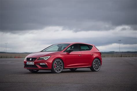 leon cupra  awd system discussed   hour review autoevolution