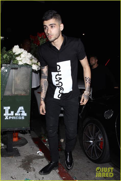 Zayn Malik Celebrates Solo Record Deal With Night Out Photo 3427004