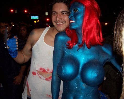 Big Tits Cosplay Bitch Mystique Nude Hentai Images