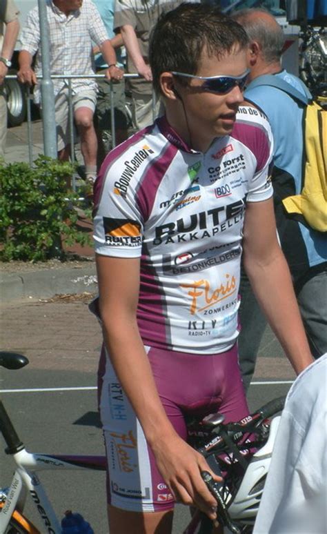 gear bulges cyclist team bulges