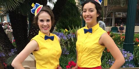 21 brilliant disney duo costumes for best friends