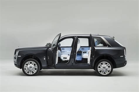 rolls royce cullinan revealed exclusive pictures