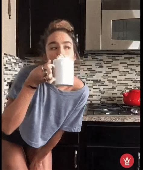 sommer ray nipple slip 1 pic 1 sexy youtubers