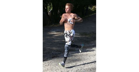 justin bieber jogging shirtless in la december 2016