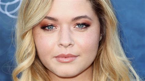 Pretty Little Liars Sasha Pieterse Opens Up About Body Shaming After