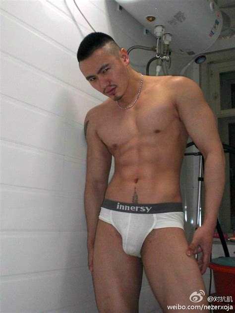 chinese hunk nezer 倪澤 queerclick