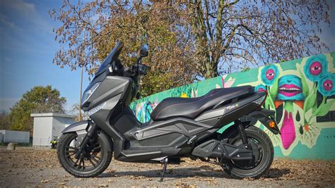 jonway mjs  sport scooter elettrico da  kmh lho provato  motoreetto