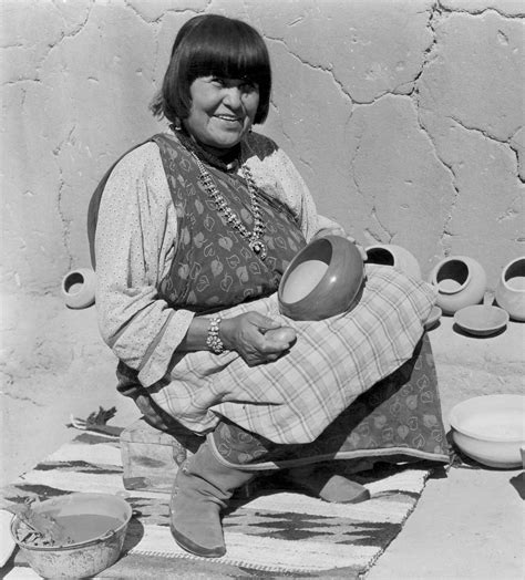 maria martinez biography pottery facts britannica