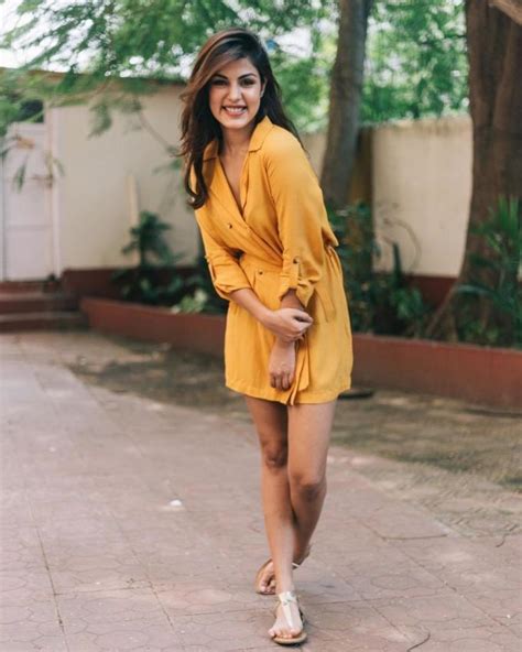 Indian Girl Rhea Chakraborty Long Legs Stills At Hindi Movie Jalebi