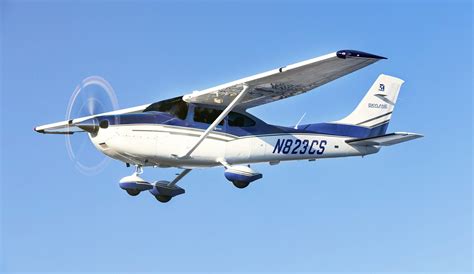 seater private plane single engine  stroke engine cessna skylane cessna aircraft company