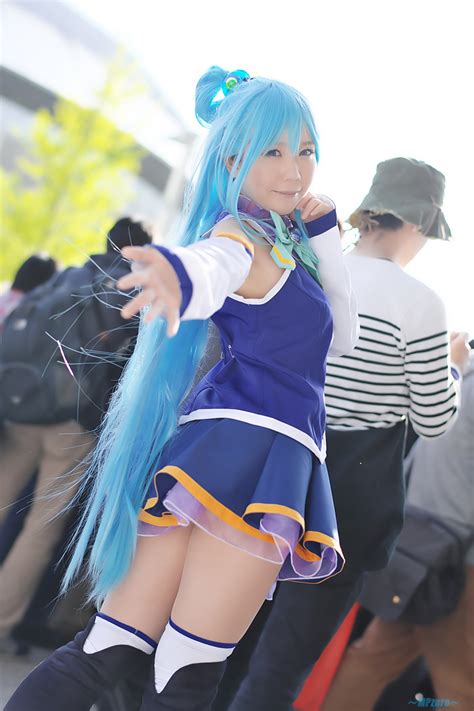 aqua hair aqua konosuba black legwear boots cosplay detached sleeves