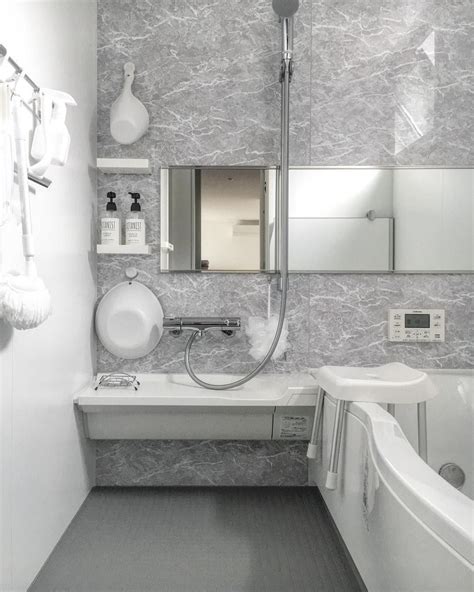 お風呂掃除も楽♡バスグッズのオシャレ収納術 シンプル バスルーム リフォーム バスルーム バスルーム 収納 アイデア