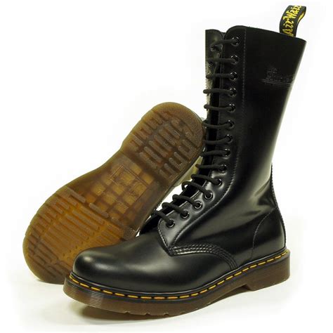 martins black  eyelet  mens boot dr martins boots  martens black dr martens boots