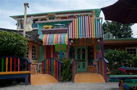 14 awesomely weird restaurants in florida