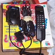 Résultat d’image pour Téléphone de voiture Motorola. Taille: 187 x 185. Source: www.france-troc.com