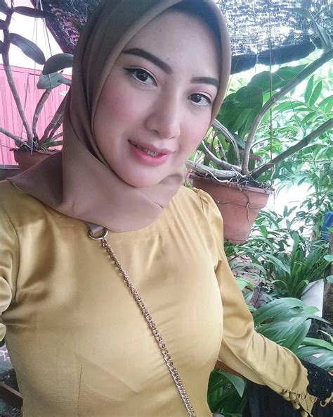 Janda Cantik Pemilik Cafe Yg Sempat Viral Bikin Meriang Malaya Pict