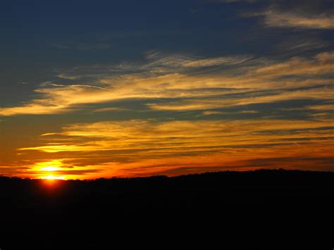 무료 이미지 바다 수평선 구름 태양 해돋이 일몰 햇빛 새벽 분위기 황혼 어스름 빨간