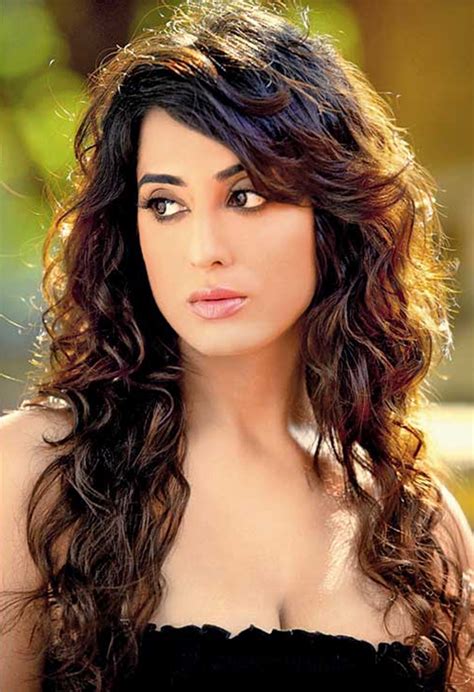 celebs factory mahie gill the new mona darling for zanjeer