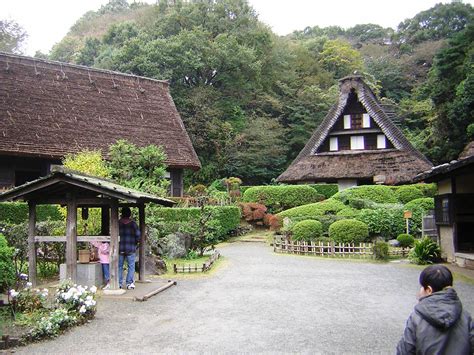 タイムスリップしたみたい川崎市立日本民家園は文化財建造物が展示されている野外博物館 jptrp