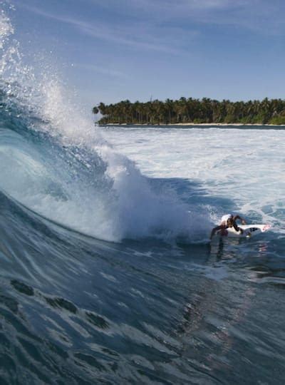 sofía mulánovich destinations peru surfing adventure