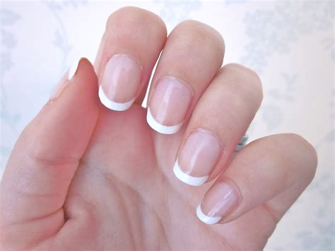 french manicure designs  short nails    cars reviews