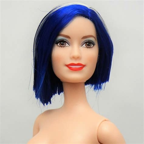 Fashionista Barbie Doll Blue Hair Brown Eyes Ebay