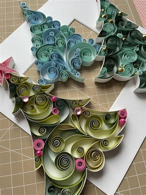 christmas ornaments patterns paper quilling art patterns christmas tree