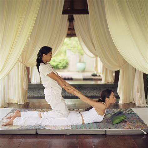 massage thailandais tout savoir sur le massage thailandais elle