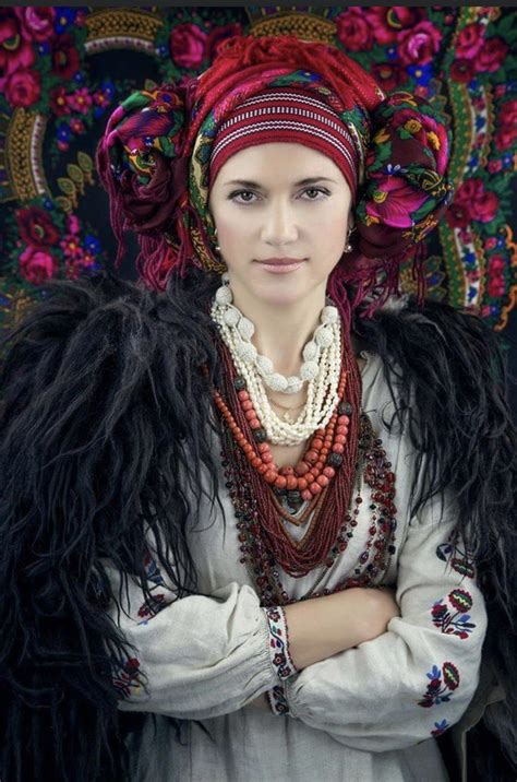 ukrainian lady folk fashion slavic clothing ukrainian beauty